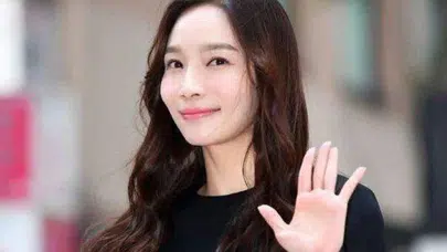 Lee Min Young kimdir, nereli, kaç yaşında? İşte As One grubu solistinin hayatı