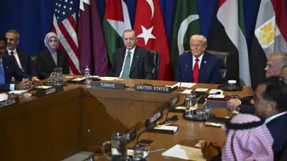Trump’tan Erdoğan’la Güç Gösterisi: BM’de Yan Yana Oturup Ortak Mesaj Verdiler