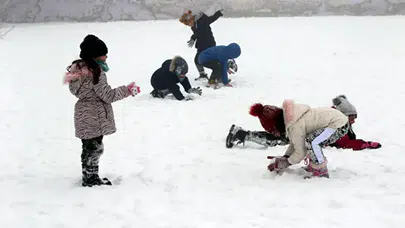 Rizeli öğrenciler araştırıyor! Rize'de 2 Ocak cuma günü okul var mı?