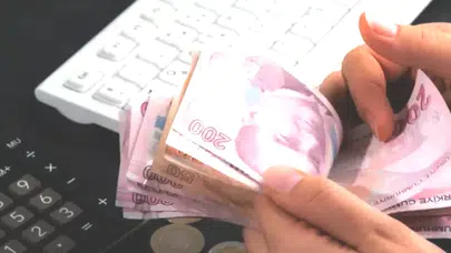 2026 Şubat Dönemi Emekli Maaşları İçin En Avantajlı Promosyon Bankası Hangisi? Ziraat, Garanti, İş, VakıfBank, HalkBank, Akbank ve Yapı Kredi'nin Ayrıntılı Değerlendirmesi!