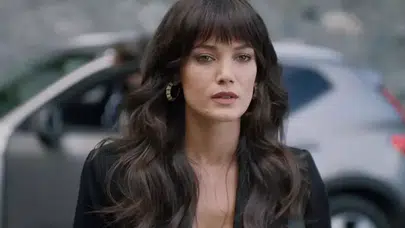 Pınar Deniz: Yaşı, Kökeni ve Burcu Nedir? Kıvanç Tatlıtuğ ile Yeni Bir Proje İçin Mi Bir Araya Geliyor?