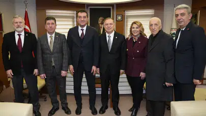 CHP Genel Başkan Yardımcısı Zeybek'ten Giresun Belediyesi'ne ziyaret