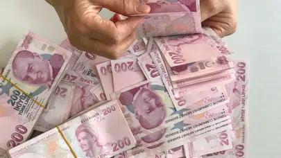 Emeklilerin Kartlarına 1500 TL Destek Yattı!