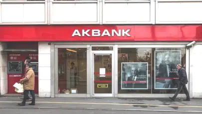 Akbank'tan Emeklilere Büyük Promosyon! 2026'da 30 Bin TL'ye Varıyor!