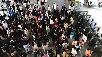 Çin'de Bahar Bayramı tatilinde seyahat sayısı %5,6 artışla 5,08 milyara ulaştı!