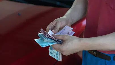 Taşıt kredisinde son tablo netleşti: Banka faiz oranları (İNG, QNB, Ziraat)