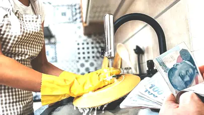 Ev Hanımlarına 15 Bin TL'lik Emeklilik Geliri İmkanının Ayrıntıları: Kimler Bu Haktan Faydalanabilecek?