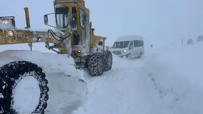 Kayseri'de Kar Engeline Son: 54 Mahalle Yolu Yeniden Ulaşıma Açıldı!
