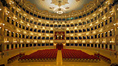 Ahmet Ertuğ Venedik’te sanatseverlerle buluşuyor