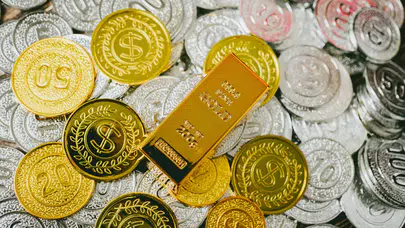 Altın Fiyatları, Son 53 Yılda En Uzun Süreli Aylık Artışını Gerçekleştirdi!