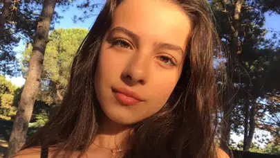 Arka Sokaklar’ın Şule Çoban’ı Ecem Öz’ün Yaşamı: Memleketi, Ailesi ve Yaşına Dair Merak Edilenler!