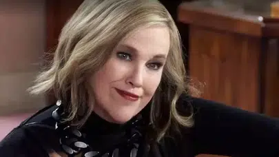 Catherine O’Hara, Akciğer Embolisi Nedeniyle 71 Yaşında Hayatını Kaybetti