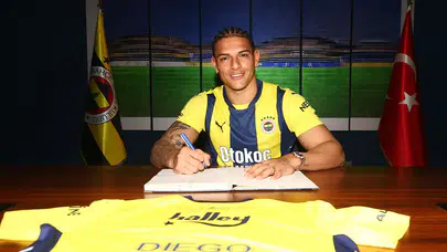 Fenerbahçe, Diego Carlos İçin İki Büyük Kulüple Anlaşma Sağladı!
