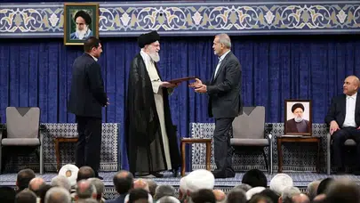 İran Dışişleri Bakanı Arakçi: Hamaney ve Pezeşkiyan hayatta!