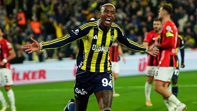 Fenerbahçe'de Anderson Talisca Formunu Koruyor: Gollerine 20 ile Devam Ediyor!