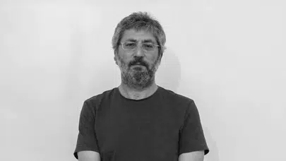 Sanat dünyası yas tutuyor: Mustafa Pancar kanserle mücadelede hayatını kaybetti.