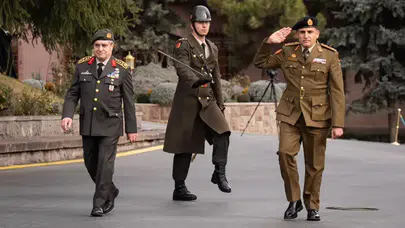 Libya'da NATO İşbirliği: Org. Bayraktaroğlu ve Genelkurmay Başkan Vekili en-Nemruş Görüşme Gerçekleştirdi