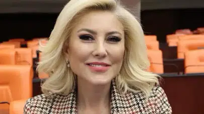 Şebnem Bursalı'nın Ailesi ve Meslek Hayatı: Kimdir Bu İsim?