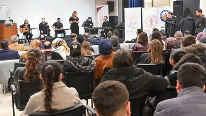 Van'da 62. Kütüphane Haftası Etkinlikleri Çerçevesinde Özel Bir Program Gerçekleştirildi