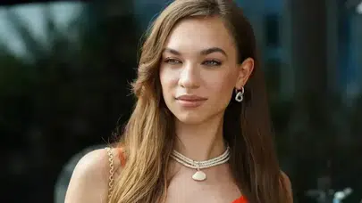 Doktor: Başka Hayatta Zeren Ünver Kimdir?