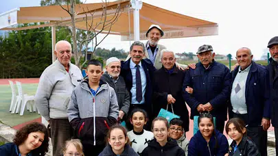Başkan Deviren, Kurşunlu Bayram Demir Yaşlı Konukevi’ni ziyaret etti
