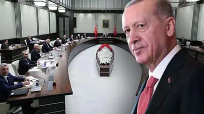 Kabinede revizyon sürüyor: Hedefte üç bakan var