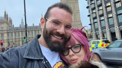 Aspenya Kimdir, Gerçek Adı Ne? Kaç Yaşında, Nereli, Boyu Kaç, Sevgilisi Kim, Ne İş Yapıyor?