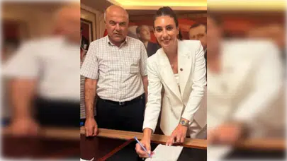 Hilal Kabasakal Kimdir, Kaç Yaşında ve Nereli? AK Parti’ye mi Geçti?