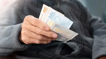 Emekli Promosyonlarına Rekor Zam: Kuveyt Türk Müşterilerine 27.500 TL Ödeme Yapıyor!