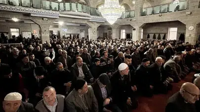 Mersin bayram namazı kaçta? 2026 Mersin bayram namazı kaçta kılınacak?