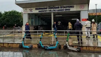 Son Dakika: Marmaray Üsküdar İstasyonu'nda İntihar Girişimi! Raylarda Gergin Anlar Yaşandı