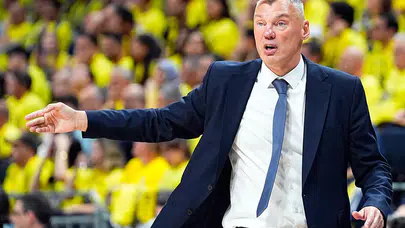 Fenerbahçe Beko'da galibiyet sevinci kursakta kaldı: Jasikevicius'tan sert uyarı
