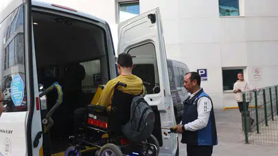Engelli Bireyin Onuruna Saldırı: Karabağlar Belediyesi’nin Tartışmalı Uygulaması Tepki Topladı!