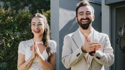 Mutluluğa ilk imzayı attılar: Hira Koyuncuoğlu ile Baran Sulhan nişanlandı