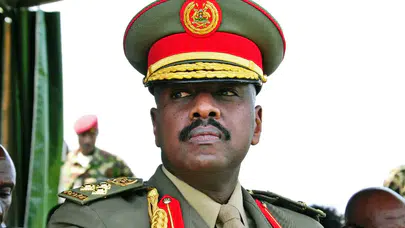 Ugandalı generalin küstahlığı sınır tanımıyor: Beş Türk kadınla evlendiğini iddia edip savaş tehdidi savurdu