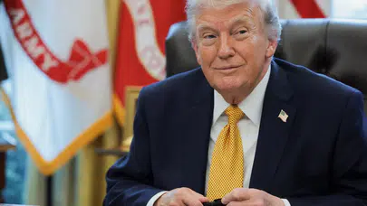 SON DAKİKA: Trump'tan beklenmedik hamle! İran'ın talepleri doğrultusunda geri adım attı!