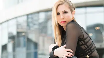 Zeynep Dizdar kimdir? Ünlü şarkıcı hakkında bilinmeyenler!