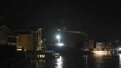 Sarıyer kıyılarında nefes kesen operasyon: Karaya oturan dev gemi kurtarıldı