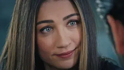 Ceren Benderlioğlu: Yetenekleriyle Parlayan Bir Oyuncunun Yaşam Hikayesi ve Ekrandaki Serüveni