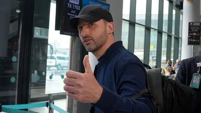Fenerbahçe'de veda vakti: Havalimanında duygusal anlar, taraftar gözyaşlarına boğuldu
