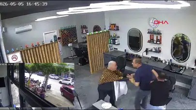 Tıraş koltuğunda dehşet anları: Husumetlisi satırla saldırdı, o keserle karşılık verdi