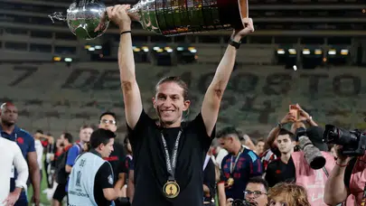 Süper Lig devlerinin radarındaki Filipe Luis için Alman devi devreye girdi