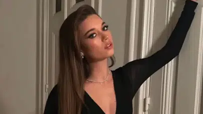 Ekranların sevilen ismi Afra Saraçoğlu genetik mirasını gözler önüne serdi: Annesini görenler gözlerine inanamadı