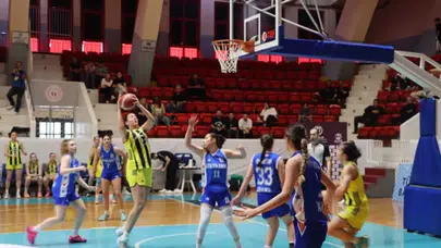 Pota altında dev zafer: Fenerbahçe engelini aşan Adana yarı final biletini kaptı