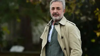 Mehmet Aslantuğ'dan yürek burkan veda: Annem dizlerimin bağıydı