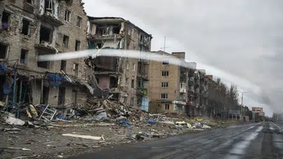 Trump'tan barış hamlesi: Moskova ve Kiev 3 günlüğüne silahları susturuyor