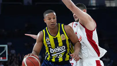 Zirvenin yeni sahibi belli oldu: Fenerbahçe Beko sezonu lider bitirdi