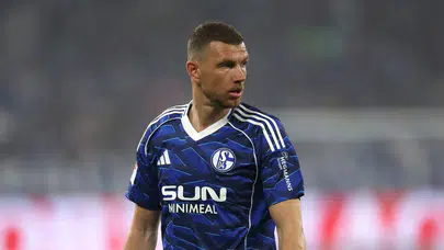 Parayı değil Schalke aşkını seçmişti: Edin Dzeko’nun geleceği için kritik karar anı