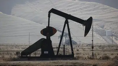 Petrol piyasalarında diplomasi trafiği fiyatları aşağı çekti: Brent petrolde sert düşüş