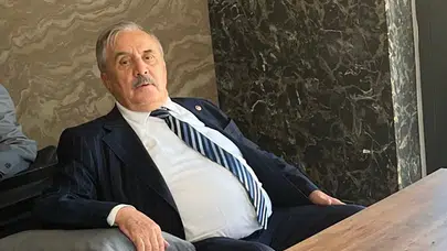 Salim Ensarioğlu'ndan üniversitelerde karanlık ağ iddiası: "Yoksul öğrencileri hedef alıyorlar"